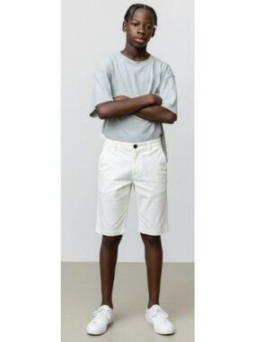 VINEYARD VINES White Bermuda Length Shorts Boys Size 18